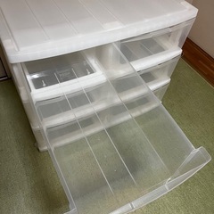 押入れ収納ボックスの画像