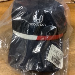 新品、鈴鹿サーキット限定 トリプルロゴキャップです。