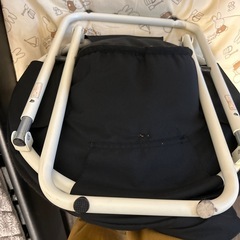 折りたたみ椅子の画像