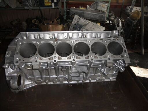 Mベンツ120-V12リビルトエンジンブロツク及びヘツト販売