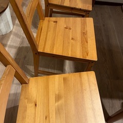 IKEA 木製　椅子の画像