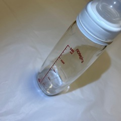 ピジョン　Pigeon 耐熱ガラス　　プラスチック　哺乳瓶　赤ちゃんの画像