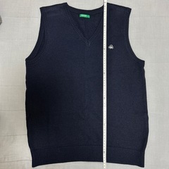 値下げ！中古　大分国際情報高校　ベストＬサイズの画像