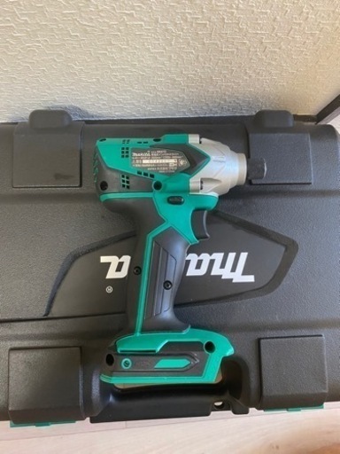 マキタ MAKITA 充電式インパクトドライバー　M697D