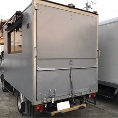 トヨタトヨエースキッチンカー移動販売車ケータリングの画像