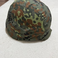 ミリタリーヘルメット

