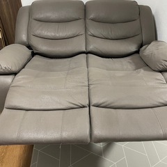 革製電動ソファーの画像
