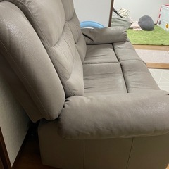 革製電動ソファーの画像