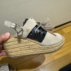 ミネトンカの画像