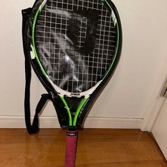 ソフトテニスラケット (子供用)軟式ボール中古12個付きの画像