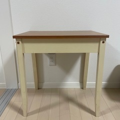 棚、ミニテーブル
