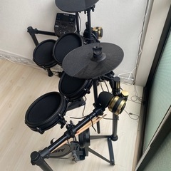Alesis 電子ドラム の画像