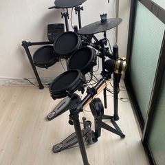 Alesis 電子ドラム の画像