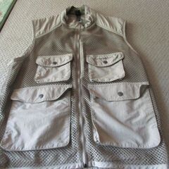★モンベルmont-bell トレッキングメッシュベスト美品