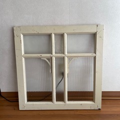 アンティーク　窓枠　ガラス