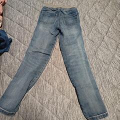 GU　ジーパン　１４０センチの画像