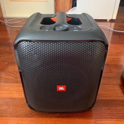 JBL PARTYBOX ENCORE ESSENTIAL Bluetoothスピーカー ワイヤレス IPX4/マイク入力/ブラック JBLPBENCOREESSJN \n