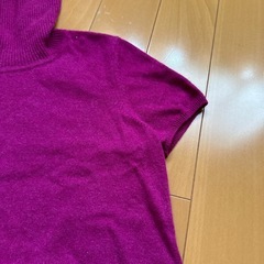 UNIQLO カシミアニット　Mの画像