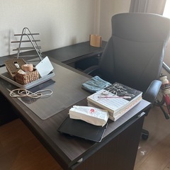 L字デスク、チェアーセット。
