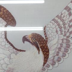 刺繍 鷹 額縁の画像