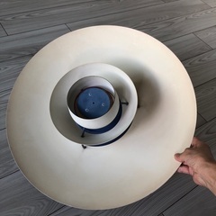 ルイスポールセンの照明器具の画像
