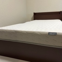 シングルベッドフレーム　マットレスの画像