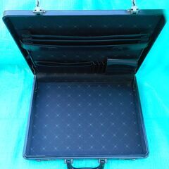 アタッシュケースの画像