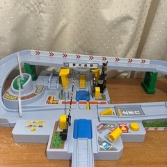 タカラトミー(TAKARA TOMY) プラレール トミカと遊ぼ...