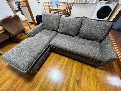 【決定しました
】定価20万　カウチソファー