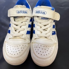【取引中】adidas限定品⭐︎18cmの画像