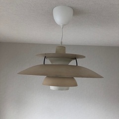 ルイスポールセンの照明器具の画像