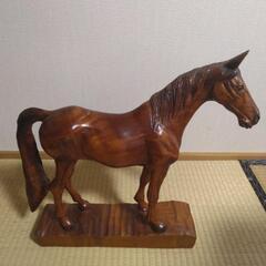 お話し中輸入家具屋様より譲り受け木彫りの馬の置物　お値段交渉承ります