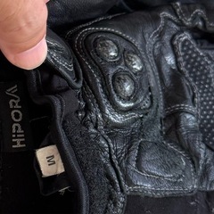 ヘルメットとグローブまとめ売りの画像