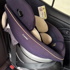 【combi isofix】早い者勝ち　チャイルドシート