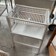 お取引き中です！ワゴン　一ヶ所キャップなし　中古