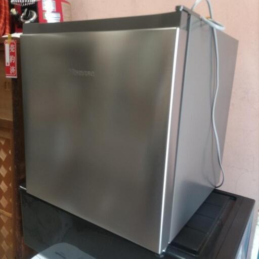 【引取先決まりました！】 極美品!! ハイセンス 1ドア 冷蔵庫 シルバー HR-A45S 45L  右開き 2023年