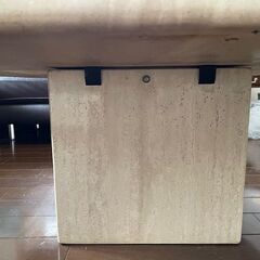 大理石のセンターテーブル（イタリア製）の画像