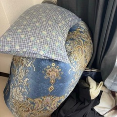 しき布団と枕