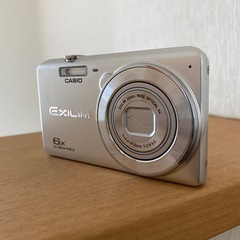 CASIO デジタルカメラ EXILIM 1610万画素 6倍　...