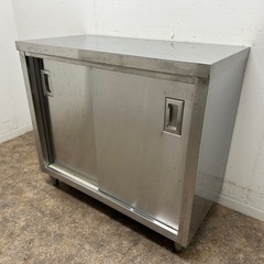 ステンレス　業務用　扉付き作業台　厨房　飲食店　W９００ｘD４５...