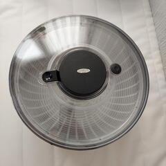 キッチン　OXO　サラダスピナー