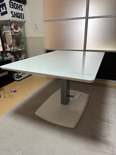 ダイニングテーブル