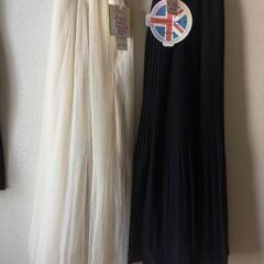 レディース ロングプリーツスカート ブラック ホワイト