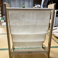 絵本ラックの画像