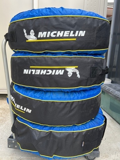 【商品中】スタッドレスタイヤ•アルミホイールセット