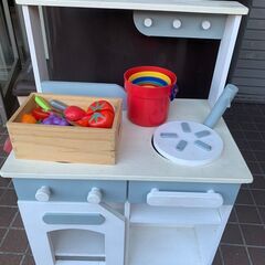 木製おままごとキッチン＆ままごと野菜セット＆お砂場遊びセットお譲りします！！の画像