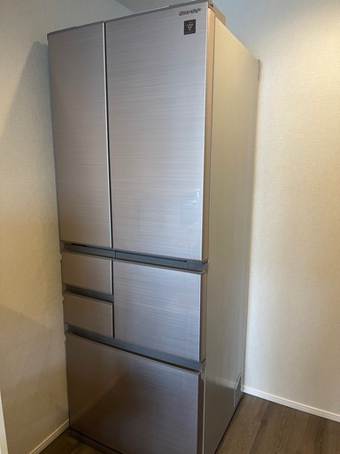 2022年製SHARP6ドア冷蔵庫
