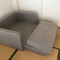 2人掛けソファベッド　クッション2個つきの画像