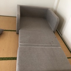 2人掛けソファベッド　クッション2個つきの画像