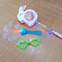 光るおもちゃ✨　３つの画像